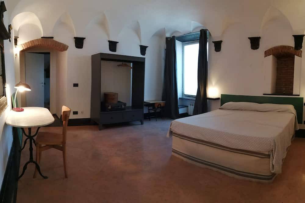 Three-room apartment with private garden in Chiavari, Riviera di Levante