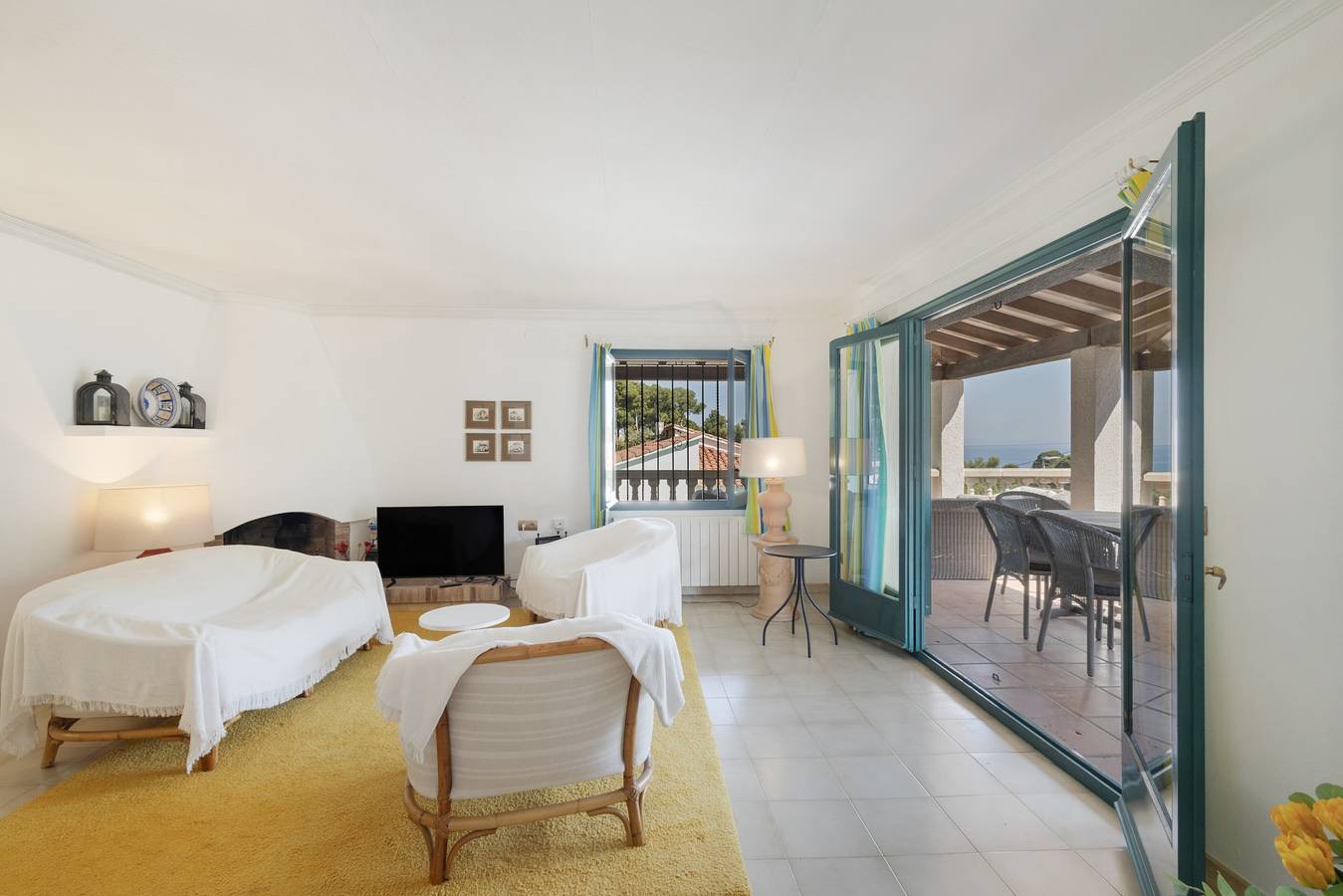 Villa mit Pool, nur 700 Meter vom Strand entfernt. in Pals, Costa Brava