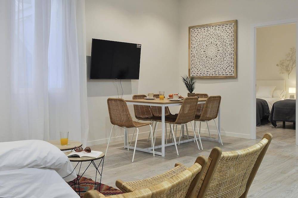 Entire apartment, Apartamento en Puerta del Sol centro ciudad in Centro (Madrid), Madrid