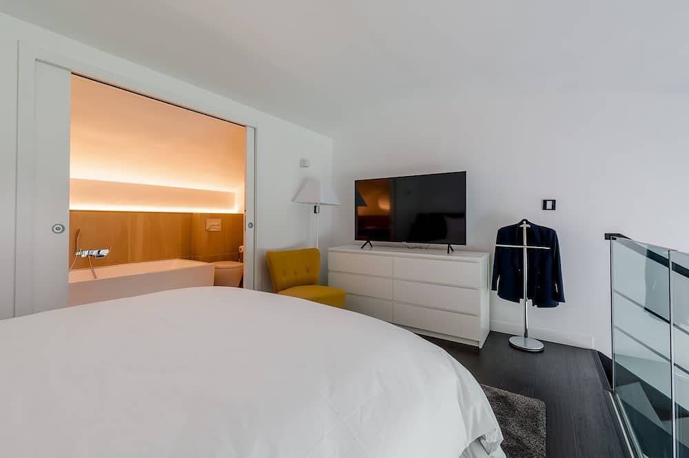 Appartement entier, B5 Loft Duplex 175Blo-Paris Convention in Paris, Île de France
