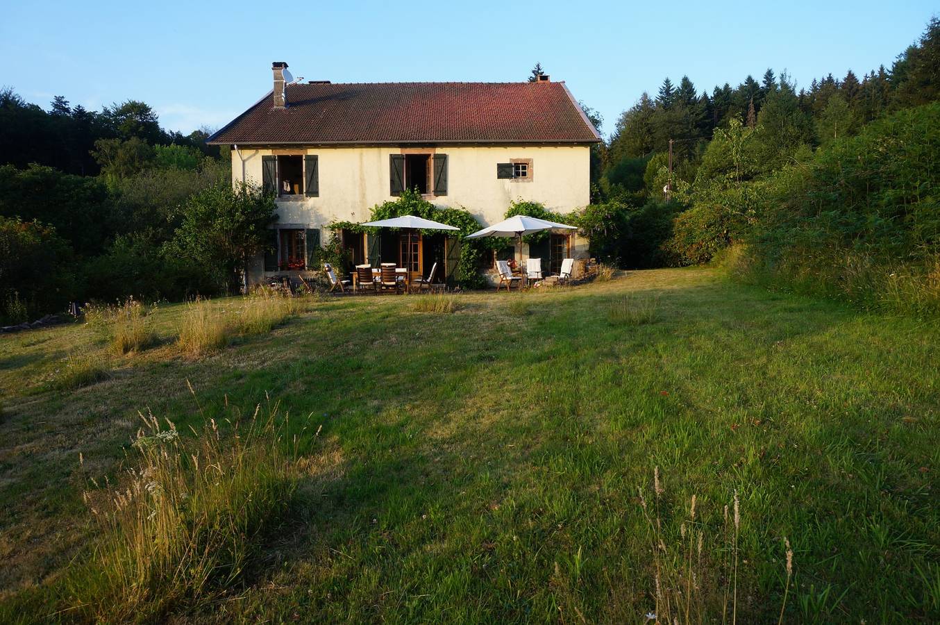 Holiday Home "Harmangouty": Private Pool, 2.5 ha Land & Tranquil Forest Retreat