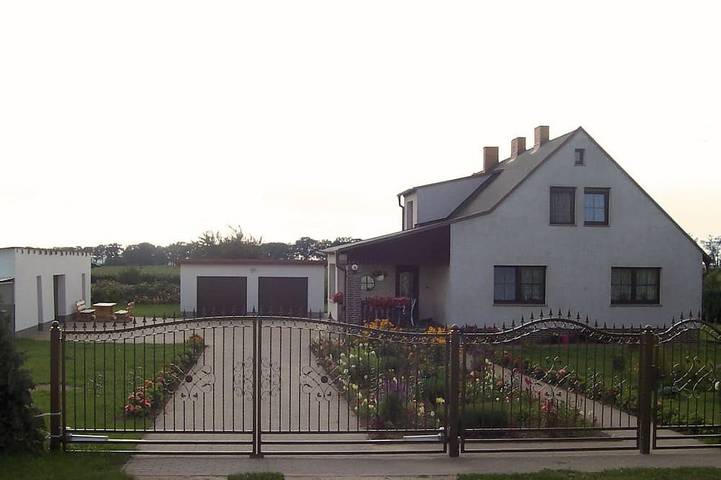 Ferienwohnung für 6 Personen, mit Garten und Pool sowie Sauna in Falkenhagen (Mark)