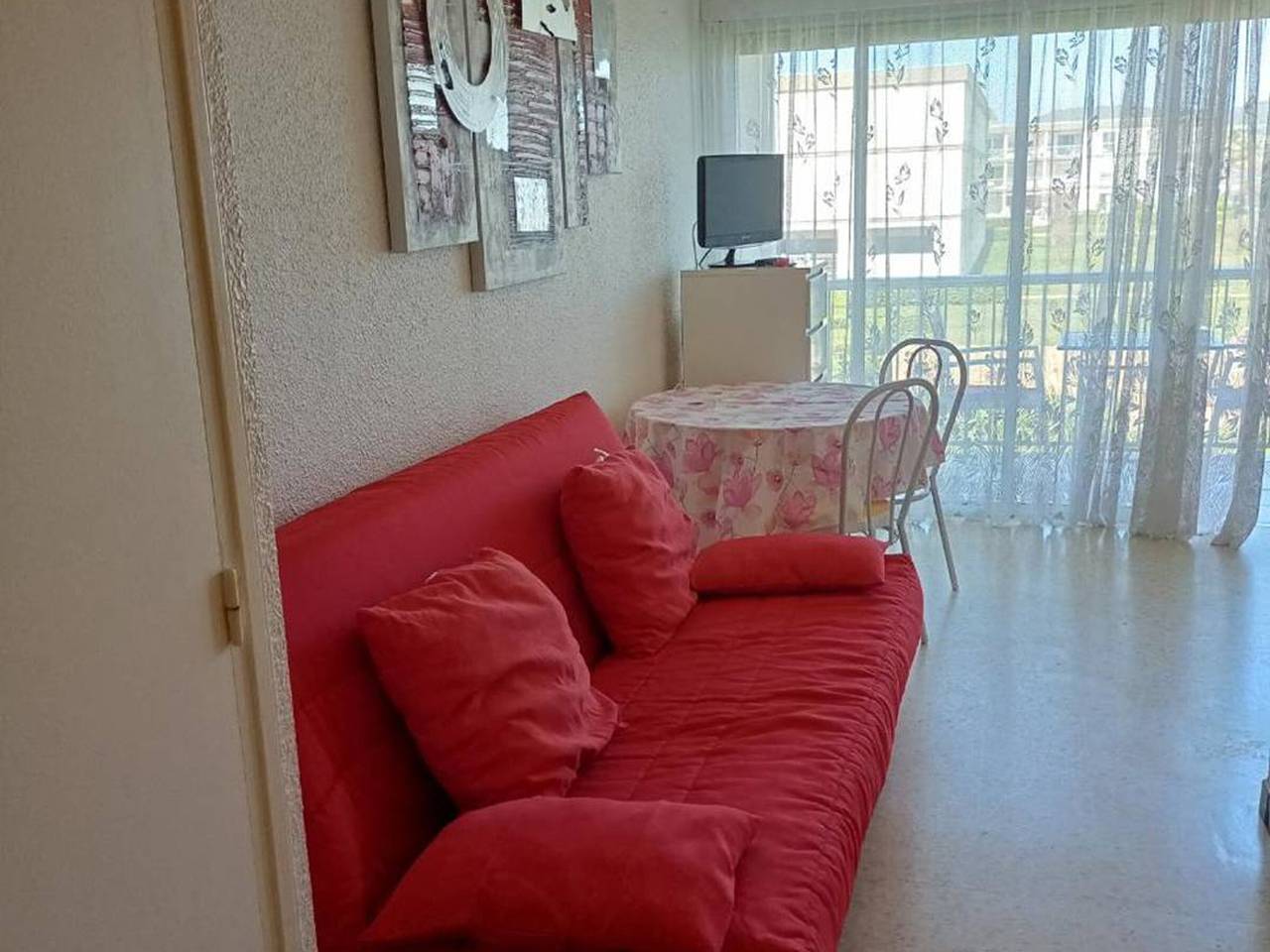 Ganze Wohnung, Gemütliches Studio mit Loggia und 4 Betten in Balaruc-les-Bains, Haustiere erlaubt in Balaruc-les-Bains, Côte d'Améthyste