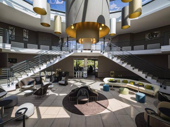 Hôtel pour 3 personnes, avec jardin et piscine