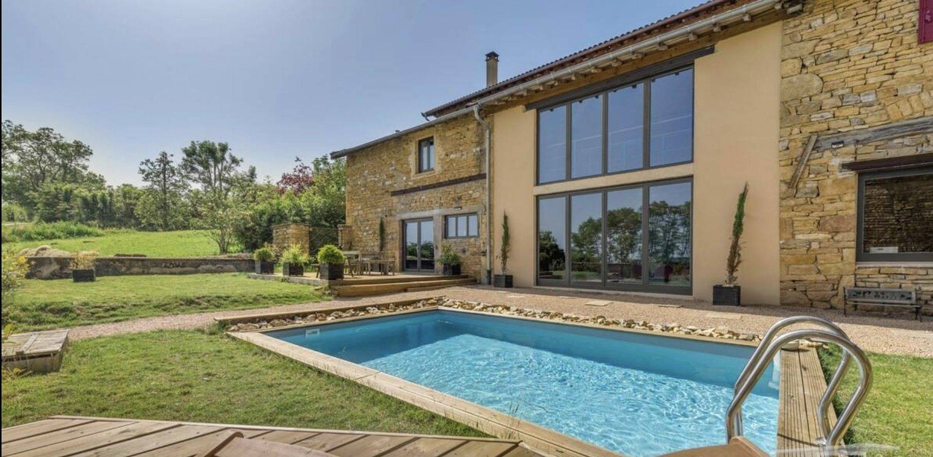 Maison pour des vacances de rêve avec piscine in Ville-sur-Jarnioux, Beaujolais