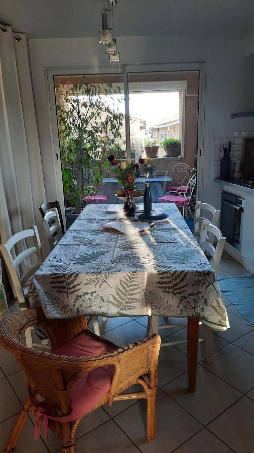 Gîte pour 2 personnes, avec vue et terrasse à Faucon - 4