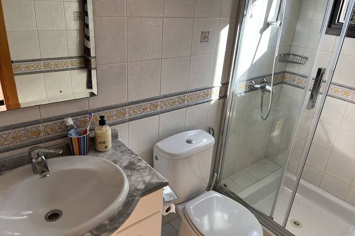 Menorcan house for families in front of the beach with Wifi and air conditioning in Son Xoriguer, Ciutadella