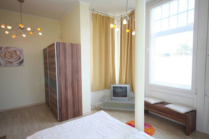 Ferienwohnung für 2 Personen, mit Garten in Hohe Düne (Warnemünde) - 4