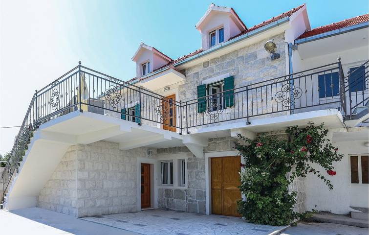 Ferienhaus für 20 Personen, mit Pool und Terrasse in Kroatien - 2