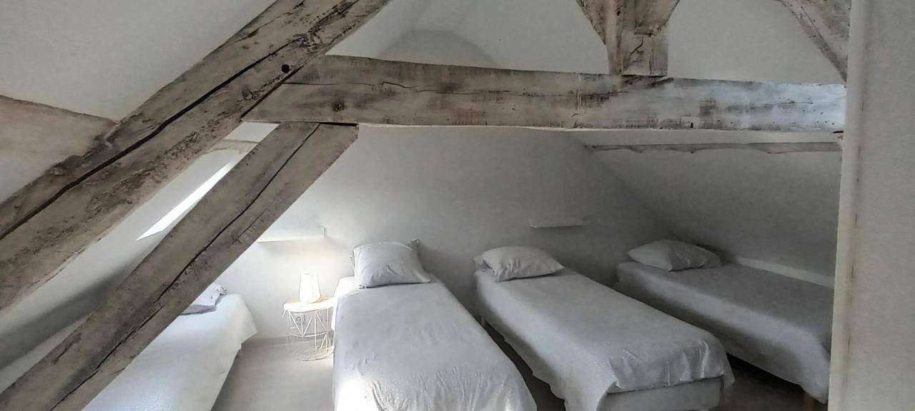 Two-Bedroom House in Cressonsacq, Oise