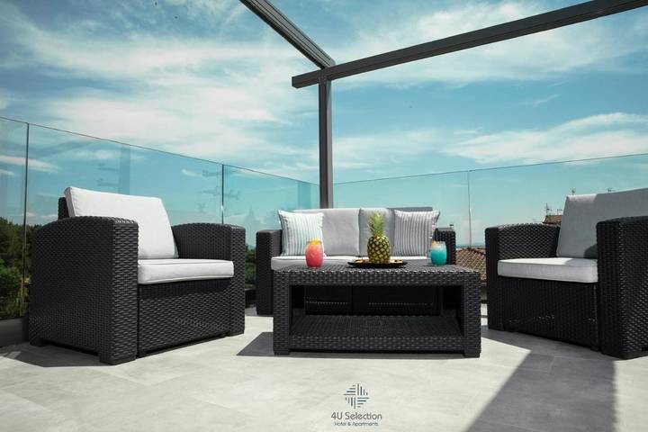 Hotel für 4 Personen, mit Terrasse