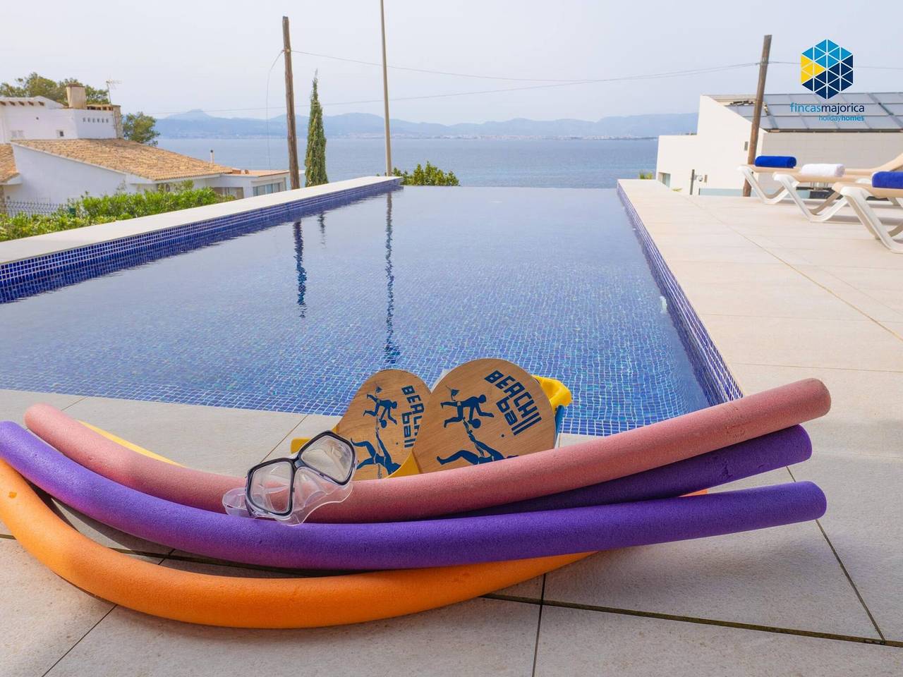 Moderne Villa mit privatem Pool, Jacuzzi, Klimaanlage und sicherem Parkplatz in Cala Blava, Llucmajor