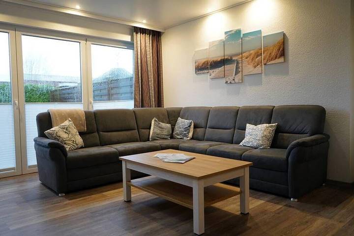 Ferienhaus für 4 Personen, mit Terrasse und Garten in Norden-Norddeich - 2