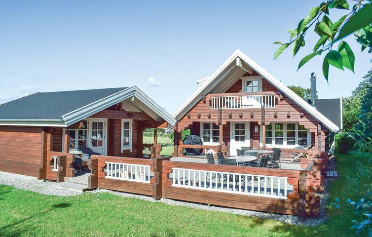 Ferienhaus für 8 Personen, mit Terrasse und Sauna