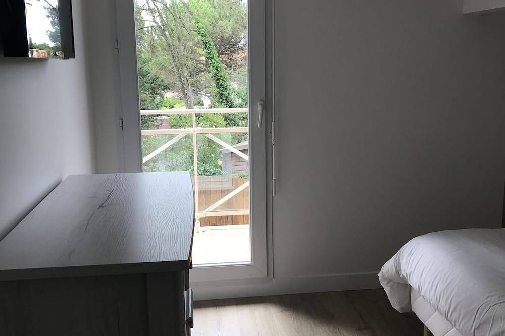 Magnificent air-conditioned villa with heated swimming pool, walking distance to the beach in Moliets-Plage, Moliets-et-Maâ