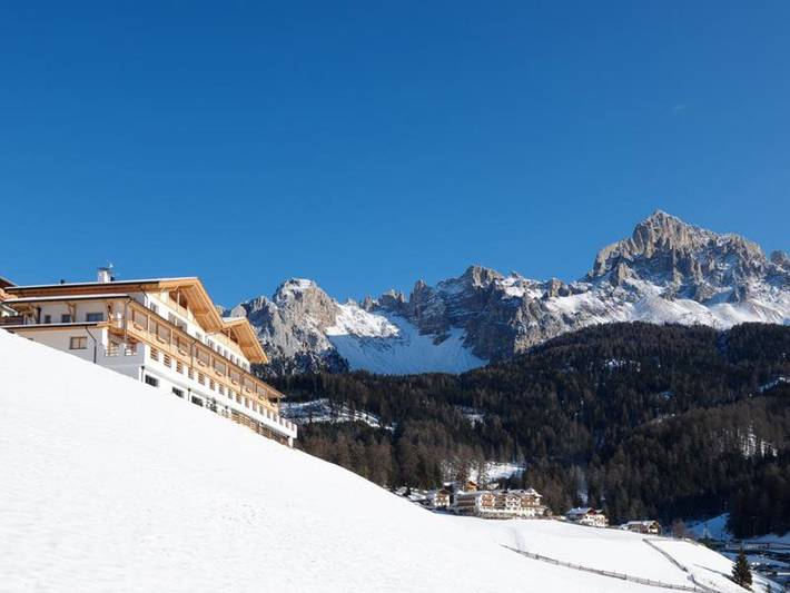 Hotel für 2 Personen, mit Garten und Sauna in Obereggen