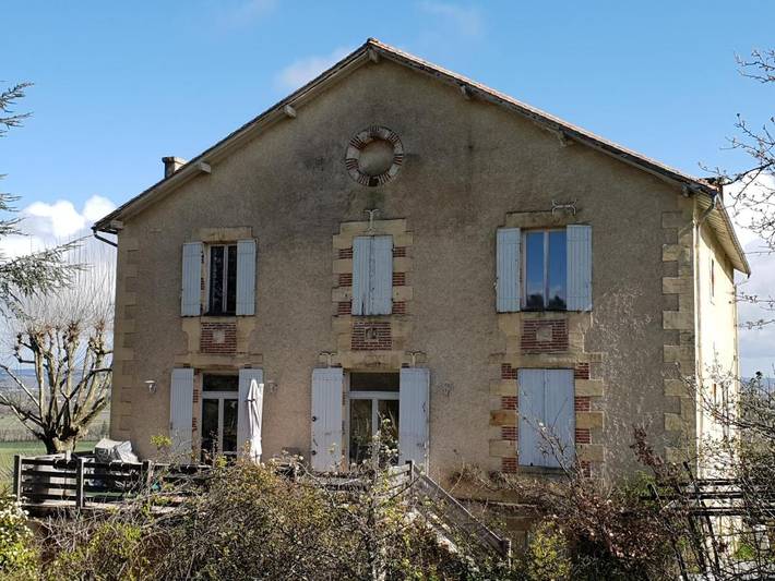 Gîte pour 9 personnes, avec jardin ainsi que vue et piscine à Pomport - 4