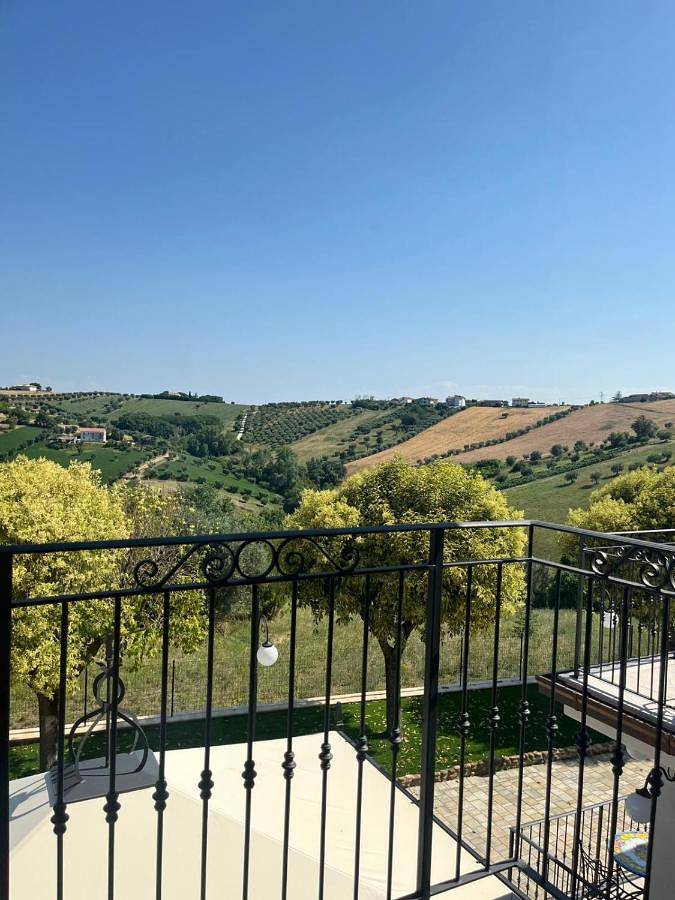 Appartamento per 2 persone, con panorama e giardino nonché terrazza in Colonnella