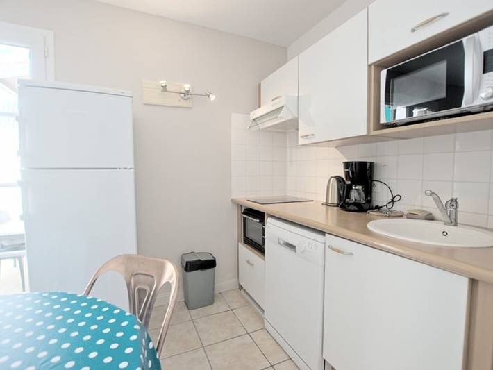 Apartamento entero, Apartamento funcional intra-muros con patio y garaje seguro in Saint-Martin-de-Ré, Isla de Ré