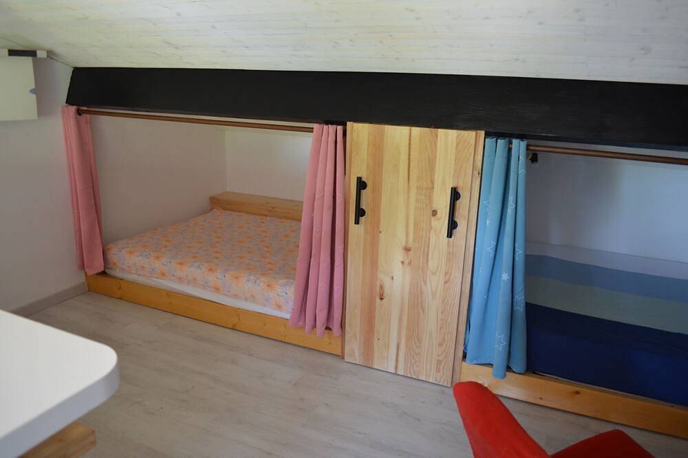 Appartement entier, Studio avec salle fitness - 4 places in Cestas, Région de Bordeaux