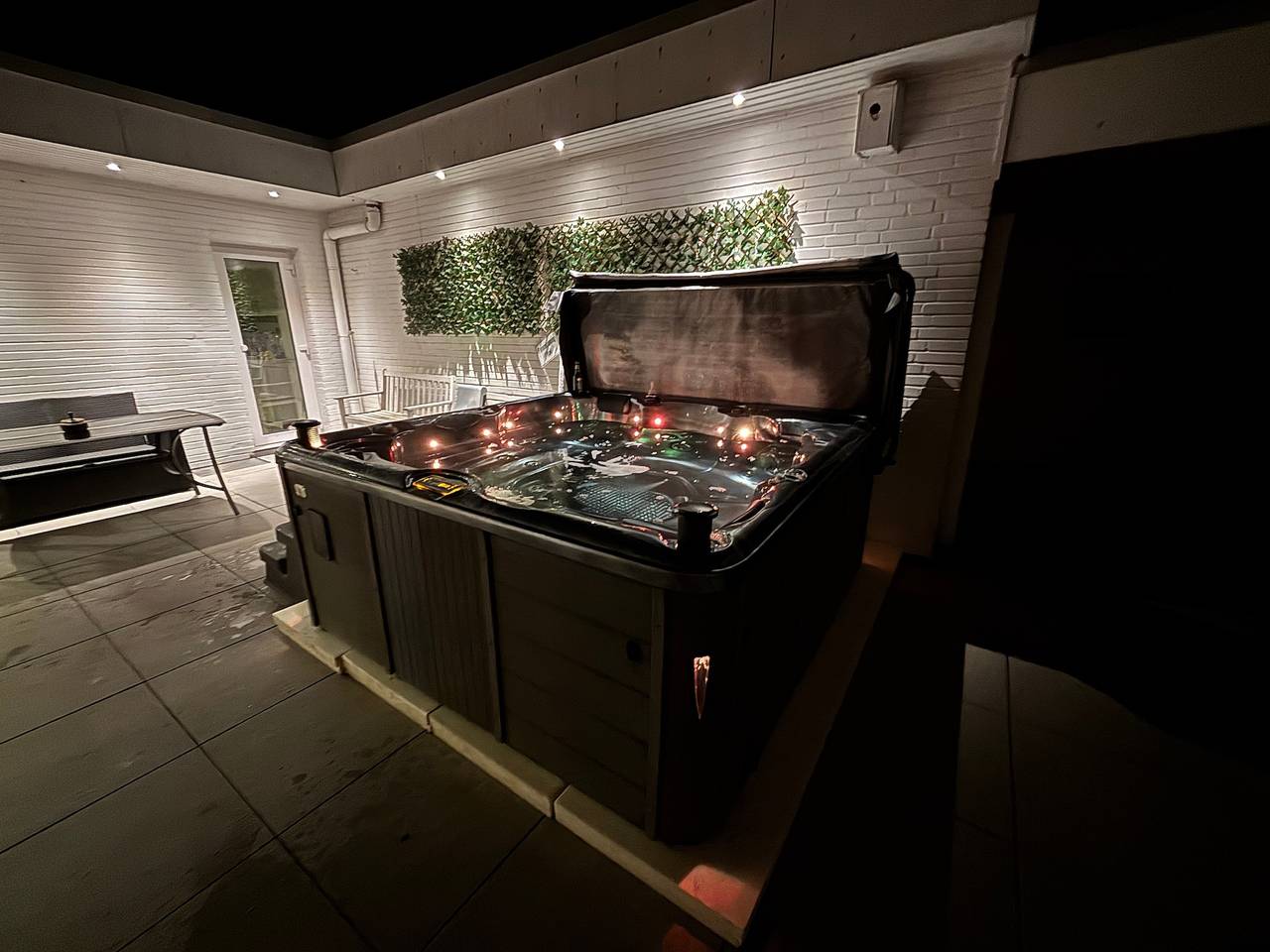 Ganze Wohnung, Ferienwohnung 'Traumhafte 4 Zi Wohnung Am Meer' mit privater Terrasse, privatem Garten und Wlan in Dahme, Ostholstein