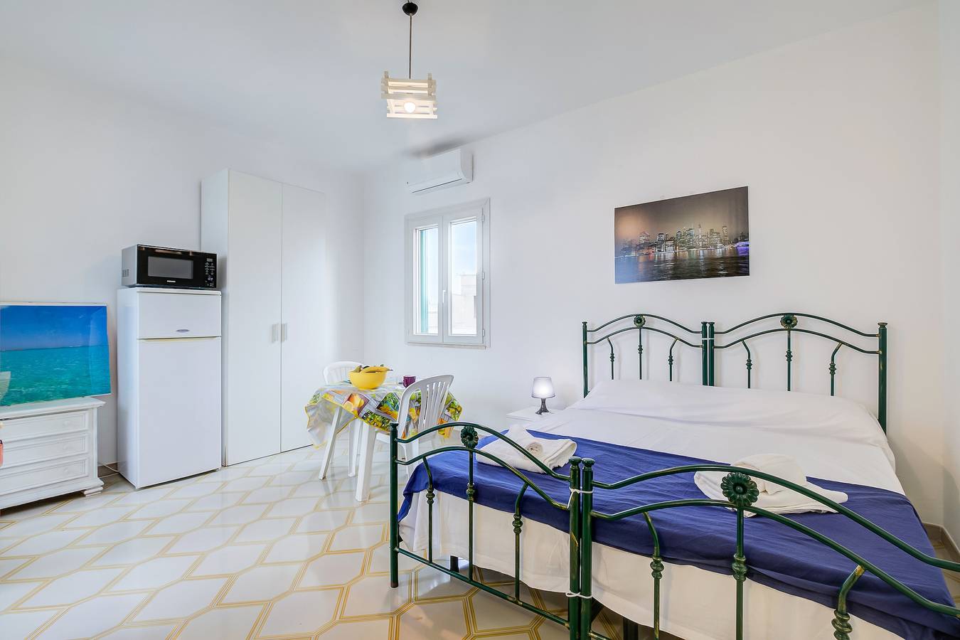 Ganze Wohnung, Monolocale del Mare 400 meters from beach in Porto Cesareo, Golf von Tarent