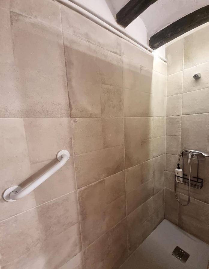 Casa rural para 4 personas, con Terraza y Jardín además de Piscina y Vistas en Sales de Llierca - 4