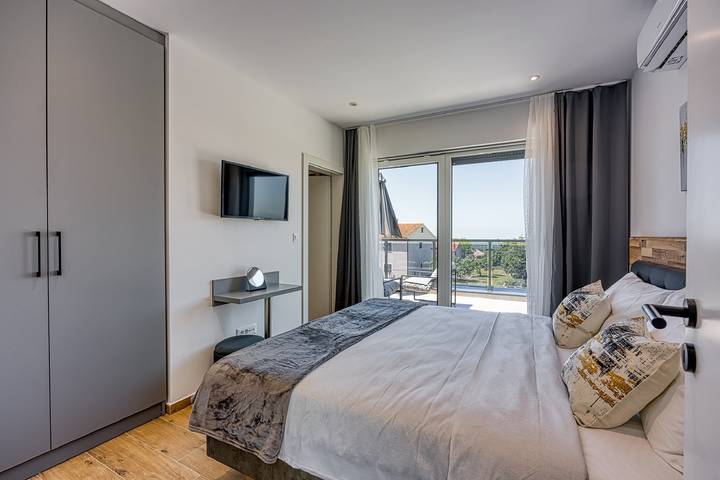 Villa pour 8 personnes, avec piscine et jardin à Selina - 4