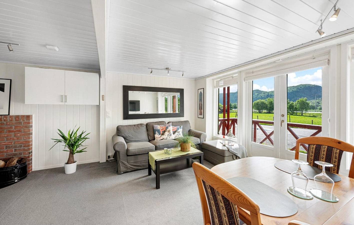 Hel ferieleilighet, Ferieleilighet for 6 personer med terrasse in Sinnes, Sirdal 