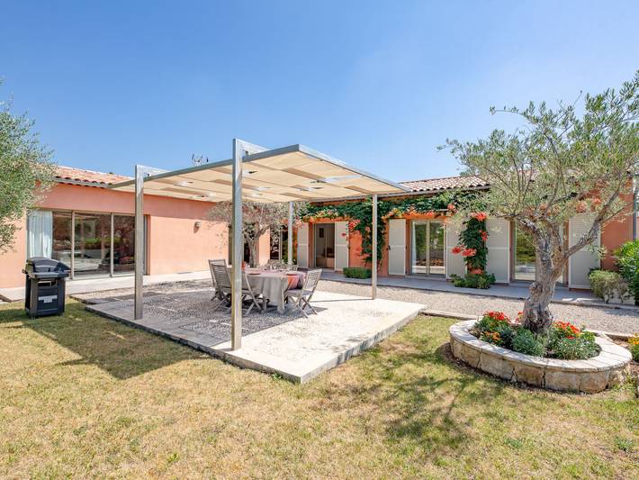 Location de vacances pour 6 personnes, avec jardin à Saint-Cézaire-sur-Siagne - 2
