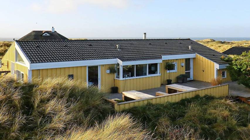 Ferienhaus für 9 Personen, mit Sauna und Ausblick sowie Terrasse und Pool, mit Haustier in Jammerbugt