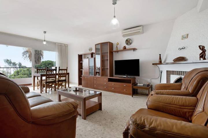 Location de vacances pour 6 personnes, avec sauna ainsi que jardin et jacuzzi à Benalmádena - 3