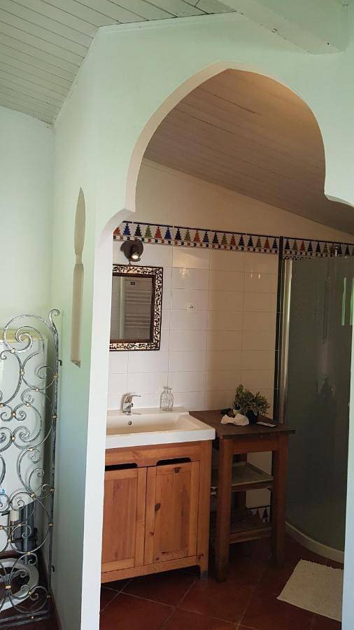 Location de vacances pour 2 personnes, avec Terrasse ainsi que Jardin et Vue à Cornebarrieu