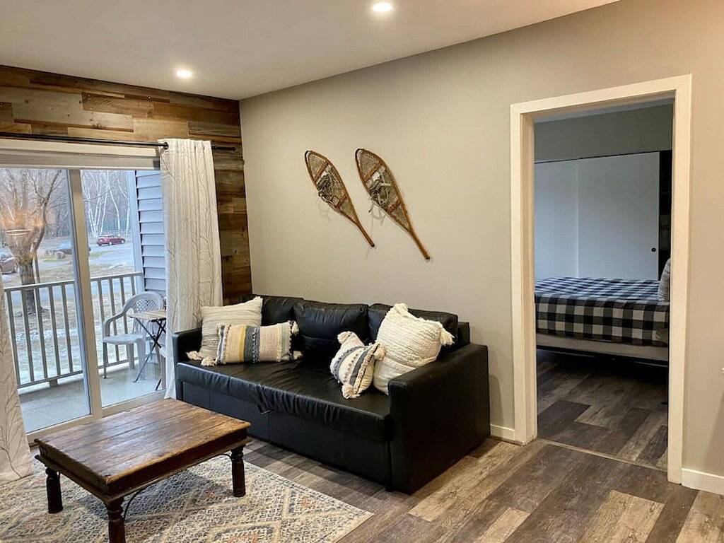 Ganze Wohnung, Mountain getaway!Remodeled 1 bedroom,Pool, hot tub in Lincoln (NH), Franconia Notch