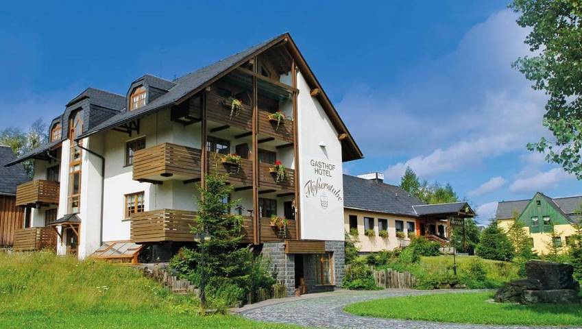 Hotel für 2 Personen, mit Balkon und Terrasse sowie Garten und Sauna in Grünbach