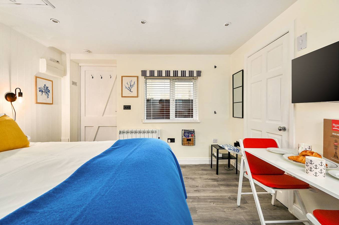 Entire studio, Stone's Throw in Hythe, Kent