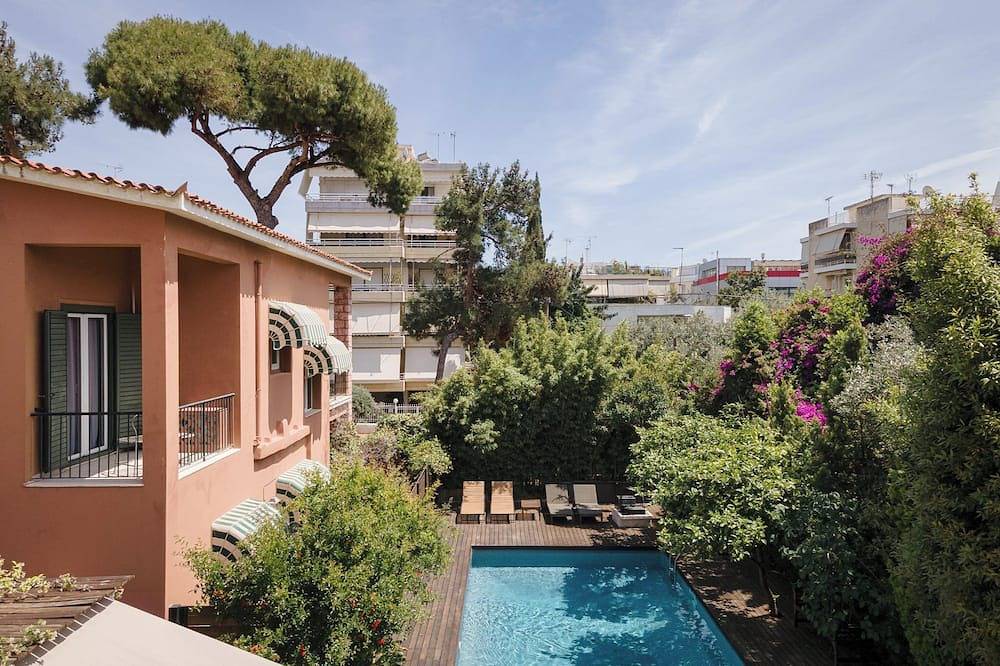 Villa for 8 Guests in Athens, South coast of the Attica region