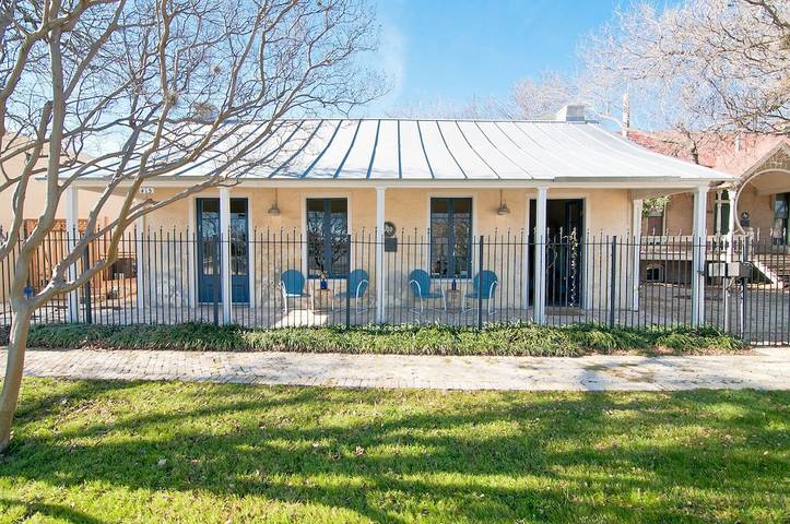 Vacation rental for 6 people, with terrace and yard in San Antonio