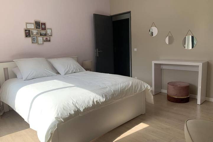 Spacious and quiet villa classified 4 * furnished with tourism in Flassans-sur-Issole, Côte méditerranéenne (France)