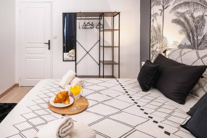 Gîte pour 8 personnes, avec balcon à Dreux - 2