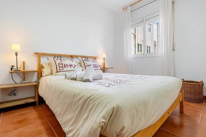 Apartamento entero, Apartamento con piscina y vistas mar a 200m playa in Caleta de la Soledat (Terres de l'Ebre), La Ametlla de Mar