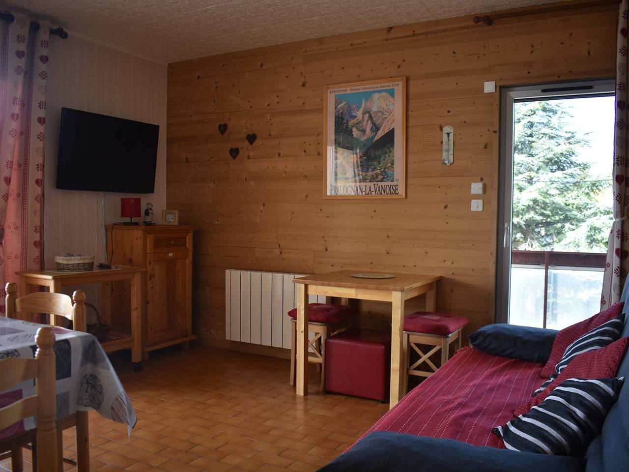 Appartement entier, 3 pièces centre avec parking, Font-Romeu in Font-Romeu-Odeillo-Via, Parc naturel régional des Pyrénées catalanes