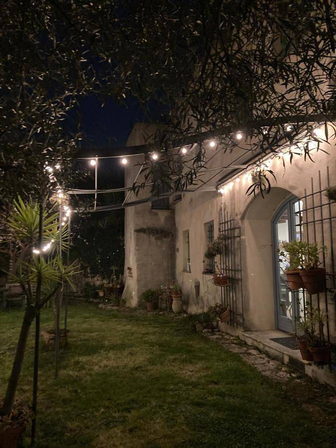 Casa Olivia Lacremà in Finale Ligure, Finale Ligure Gemeinde