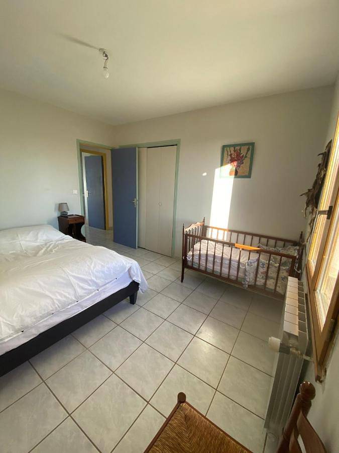Three-Bedroom House in Revest-du-Bion, Région de Forcalquier