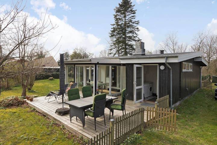 Ferienhaus für 6 Personen, mit Terrasse und Garten - 1