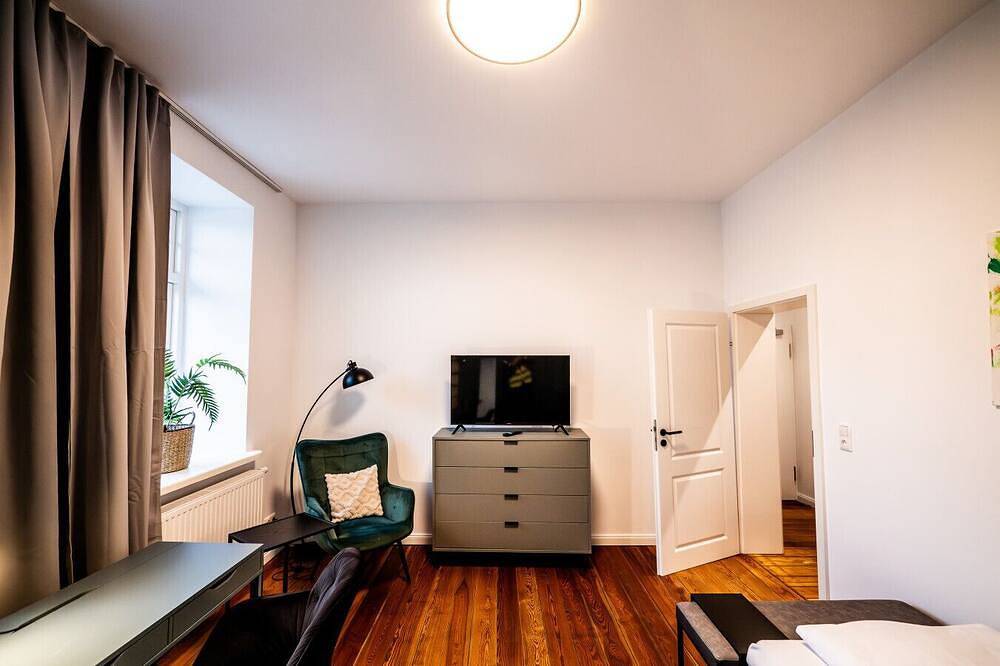 Ganze Wohnung, 064 - 4 Zimmer - Küche Dusche/Bad - Zentral in Brunsbüttel, Nord-Ostsee-Kanal