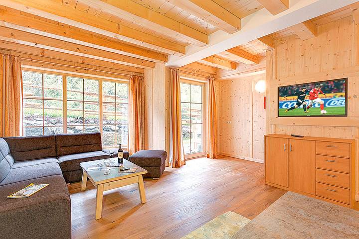 Ferienhaus für 10 Personen, mit Terrasse und Sauna im Zillertal - 3