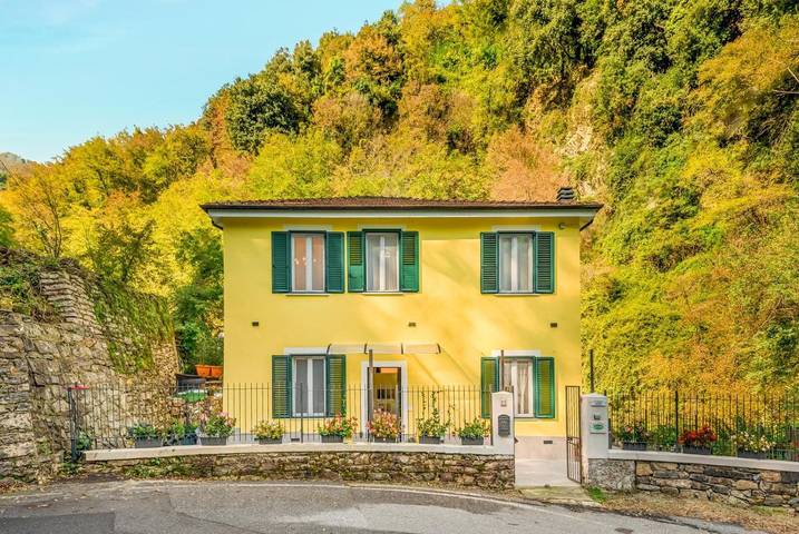 Attico per 3 persone, con Balcone e Terrazza nonché Giardino e Piscina in 