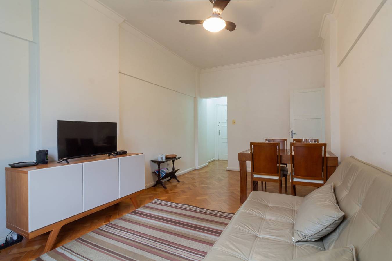 Entire apartment, 5 minutes from Copacabana beach | Bi404 in Copacabana, Rio de Janeiro