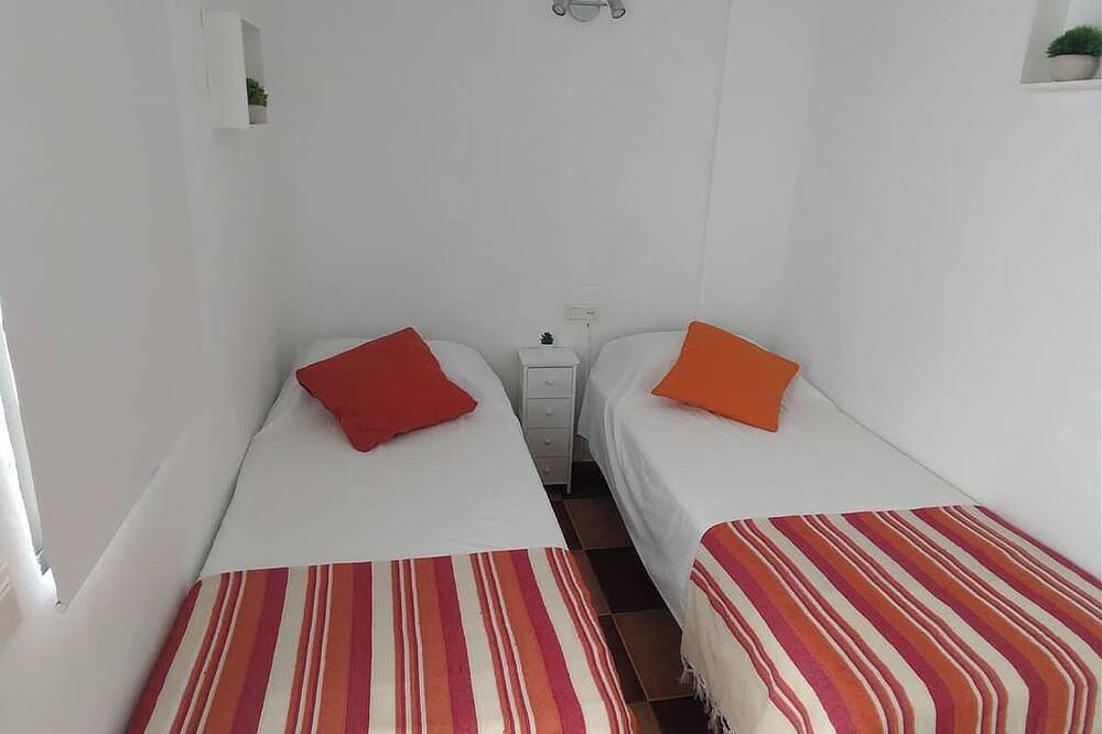 Marbella House in Playa de Santa Amalia (Fuengirola), Fuengirola